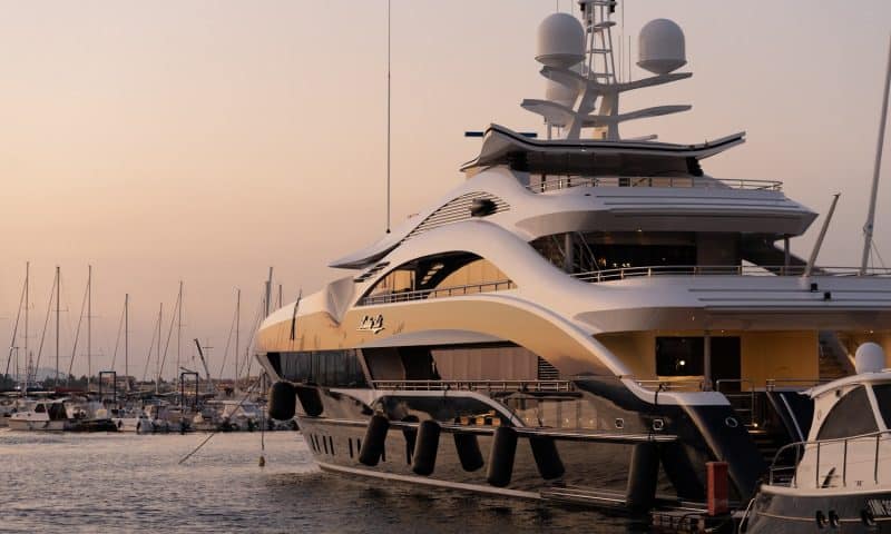 Sugar mummy en été : cap sur la Riviera